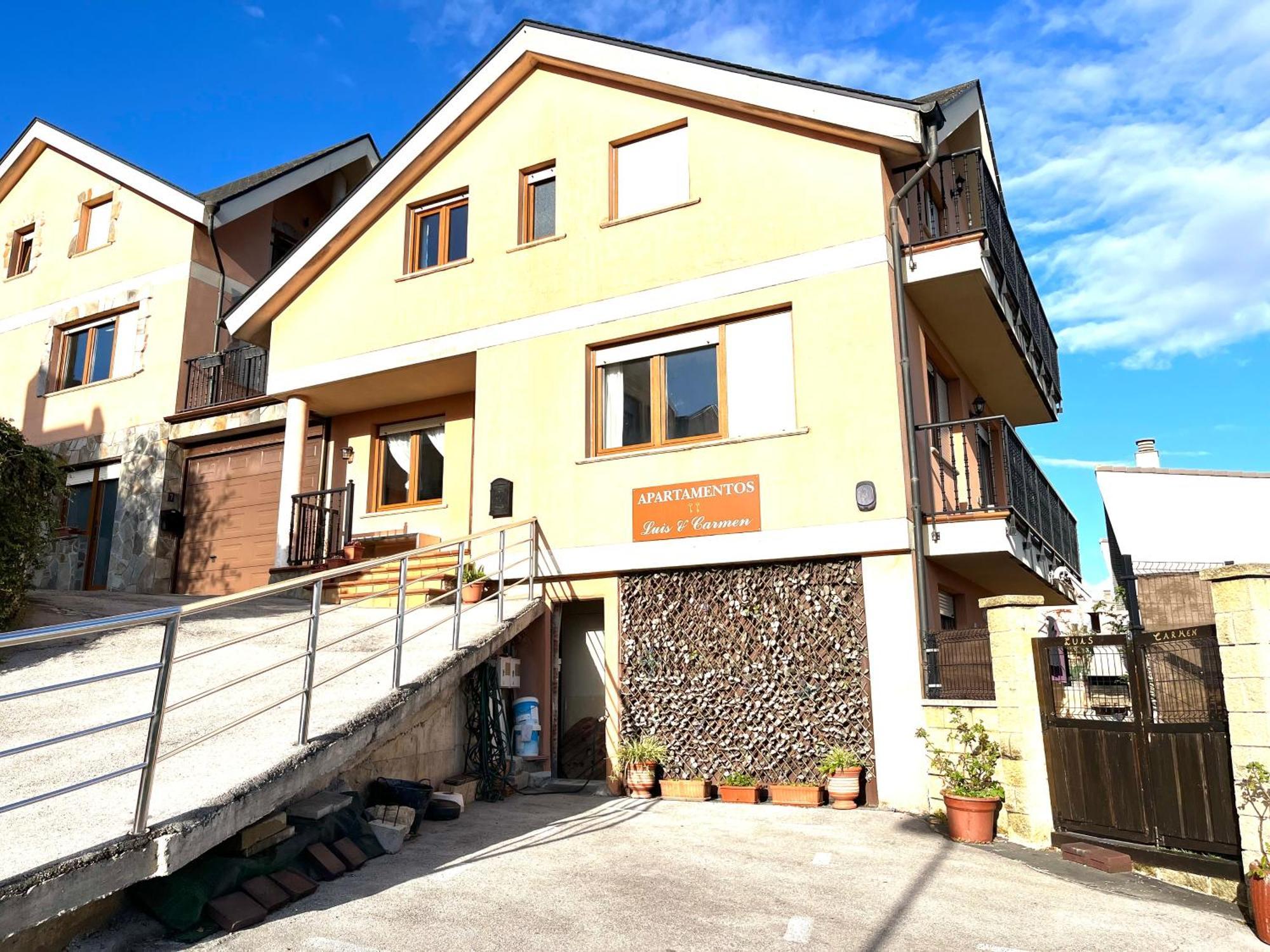 Apartamentos Casa Carmen ซวนเซส ภายนอก รูปภาพ